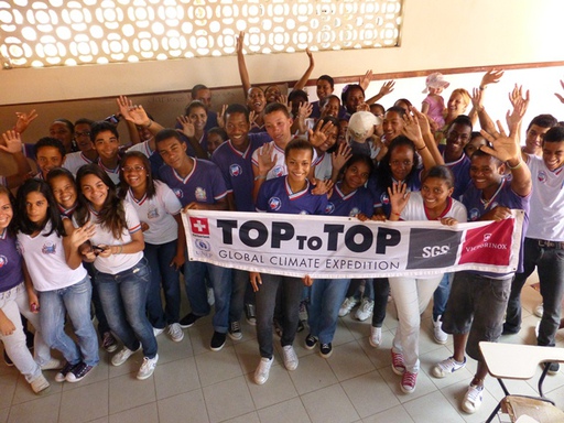 2012-10-04_brazil_itaparica_visit-colegio-estudual-democratica.JPG