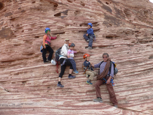 2014-11-27_usa-las-vegas_noe-climbing-at-red-rocks-with-greg-and-gigi.jpg